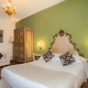 Sotto La Cupola Bed & Breakfast Rome